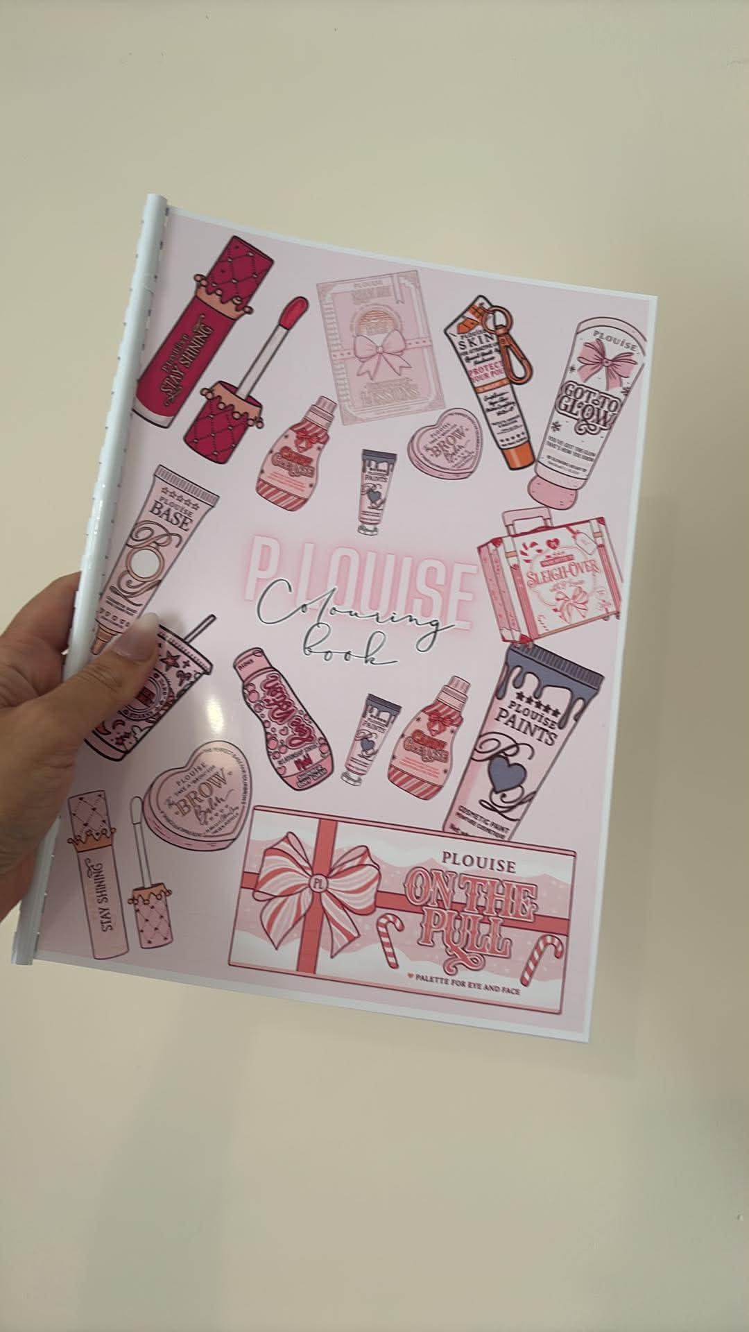 P Louise Beauty & Makeup Colouring Book | 20 Page Girls Colouring Book | Makeup & Skincare Activity Book | Teen & Tween Gift